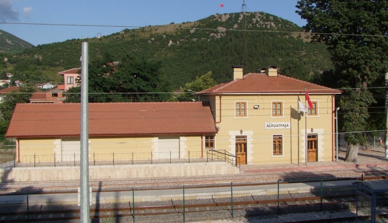 ALİ FUAT PAŞA İSTASYONU